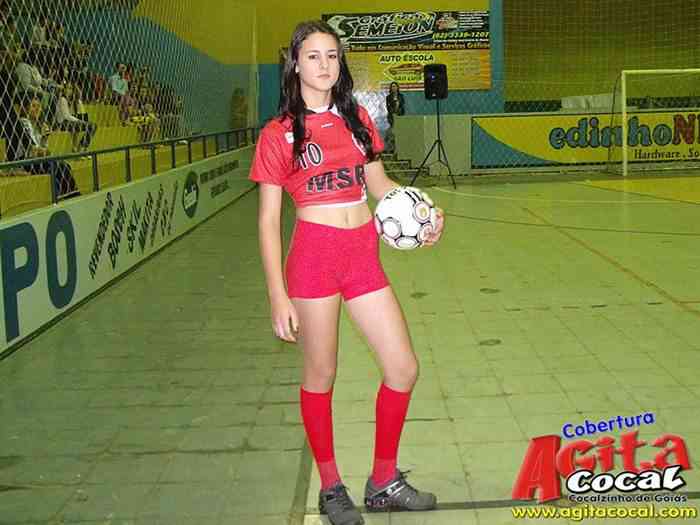 Desfile das Candidatas  Musa do Campeonato Municipal 2013 e Apresentao Uniformes