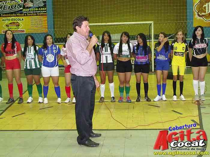 Desfile das Candidatas  Musa do Campeonato Municipal 2013 e Apresentao Uniformes