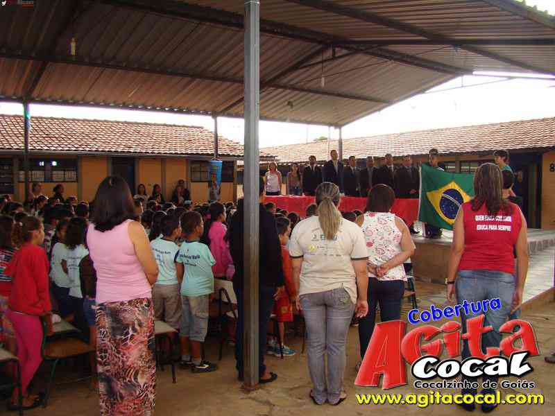 Escola M do Carmo Guirra e Valdir Rezende (Girassol)
