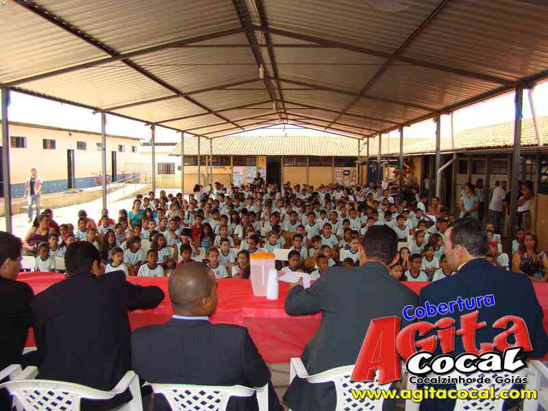 Escola M do Carmo Guirra e Valdir Rezende (Girassol)