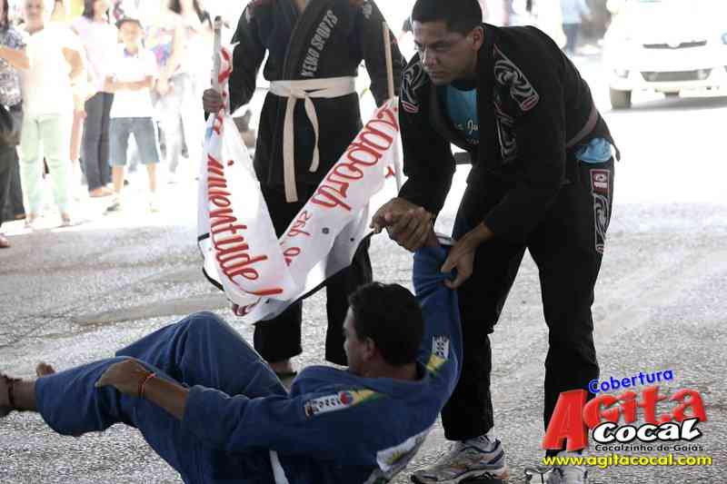 Desfile - 24 Aniversario de Cocalzinho