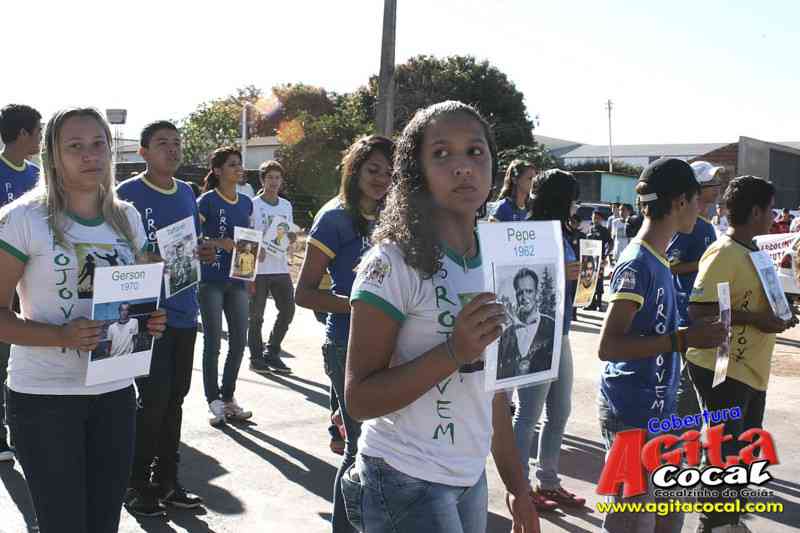 Desfile - 24 Aniversario de Cocalzinho