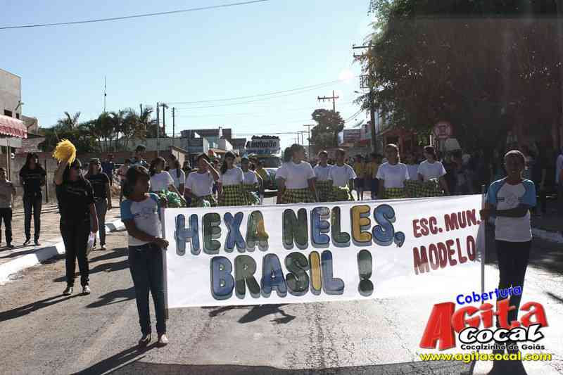 Desfile - 24 Aniversario de Cocalzinho