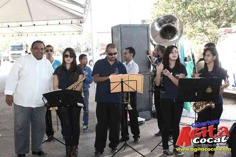 Desfile - 24 Aniversario de Cocalzinho