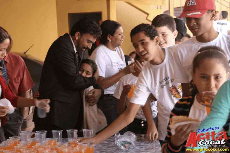 Alunos do Projeto Justia Educacional: ?Conhecer os Poderes?.