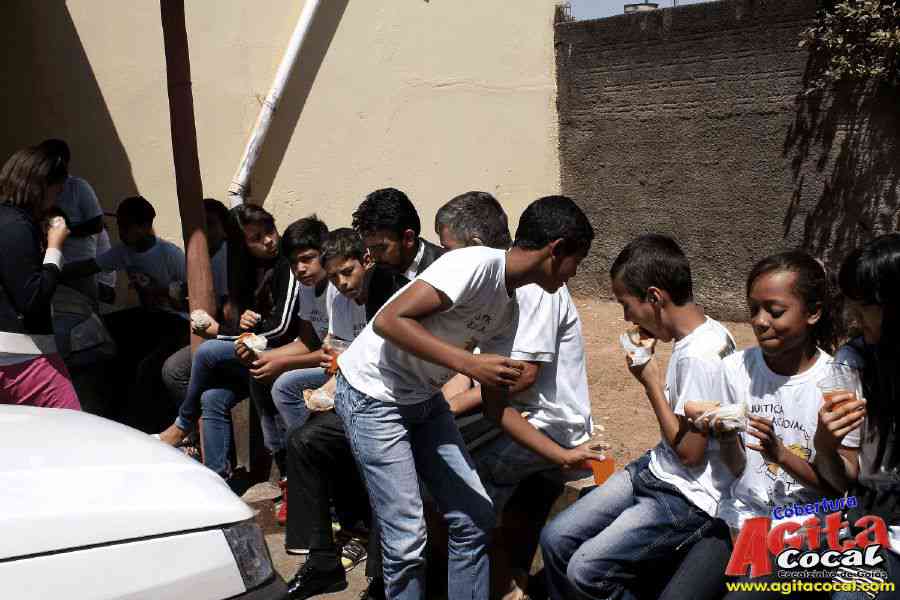 Alunos do Projeto Justia Educacional: ?Conhecer os Poderes?.