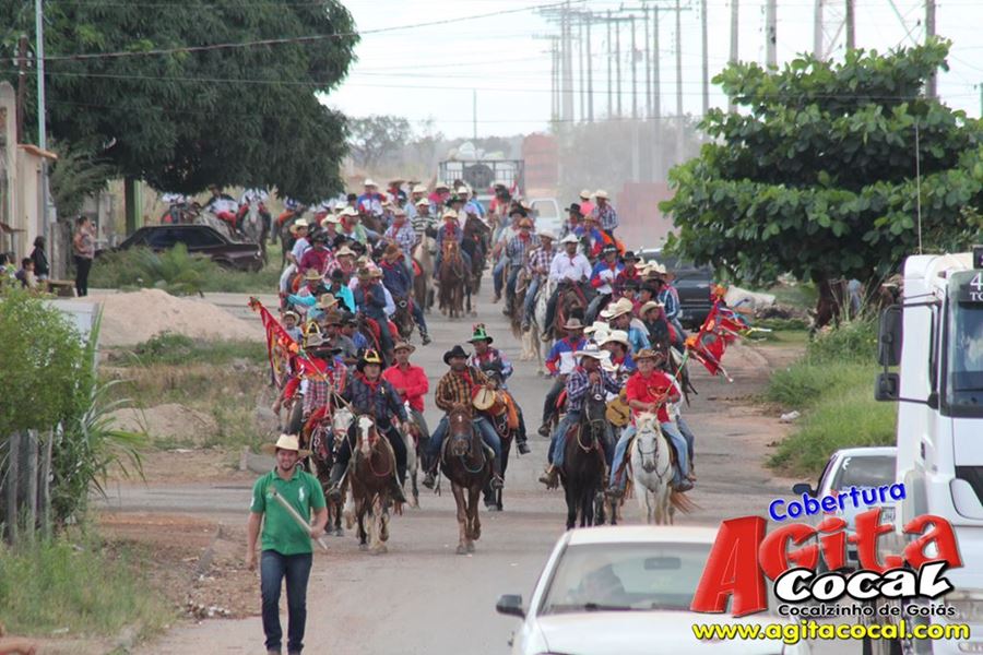 Entrega da Folia do Divino Esprito Santo