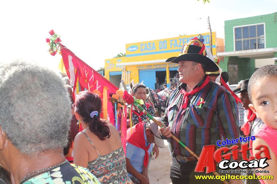 Entrega da Folia do Divino Esprito Santo