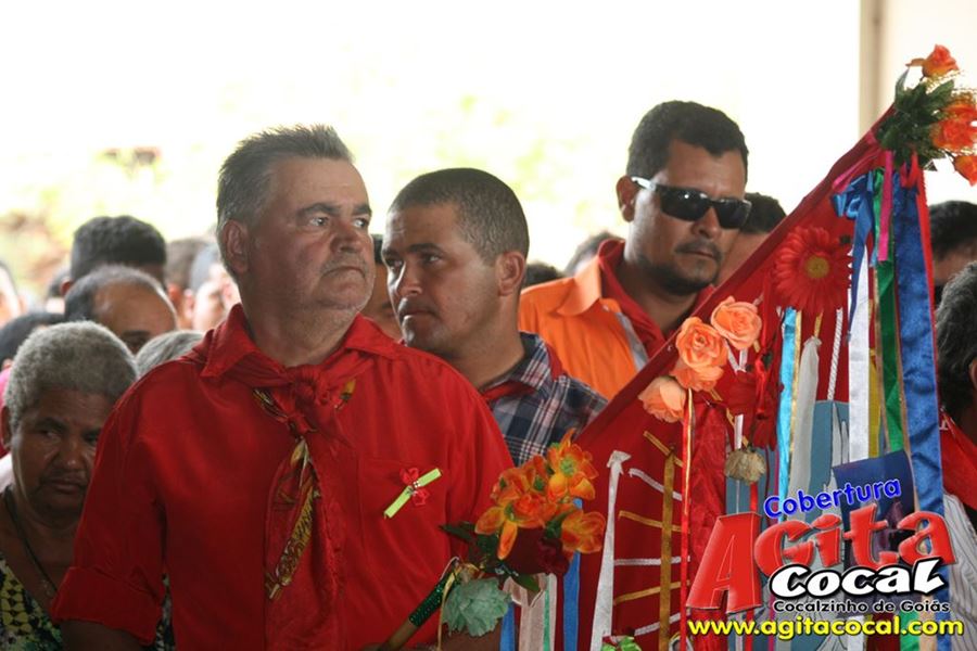 Entrega da Folia do Divino Esprito Santo