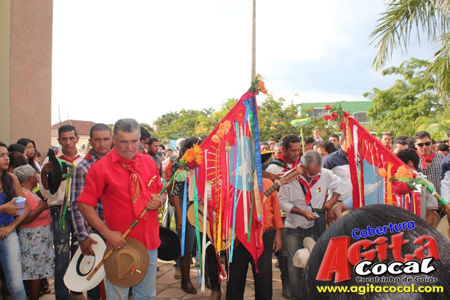 Entrega da Folia do Divino Esprito Santo