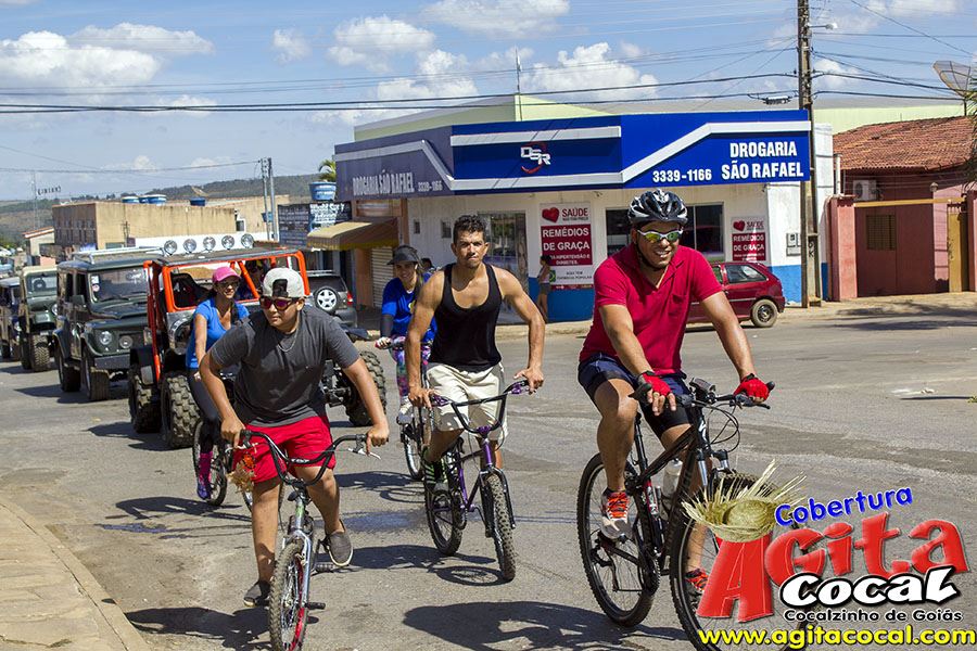 Desfile de Carro de Boi, Bikes e Jeeps