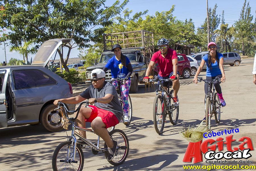 Desfile de Carro de Boi, Bikes e Jeeps