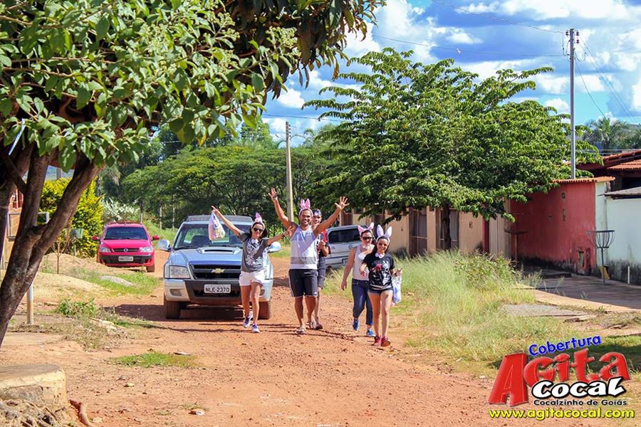 Crianas de Cocalzinho comemoram pscoa e ganham ovos - 2017
