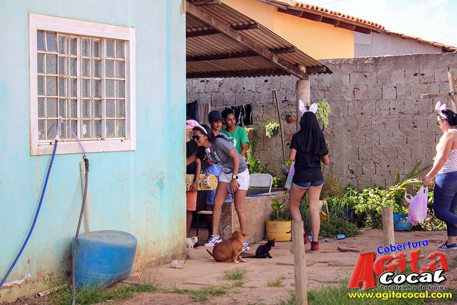 Crianas de Cocalzinho comemoram pscoa e ganham ovos - 2017