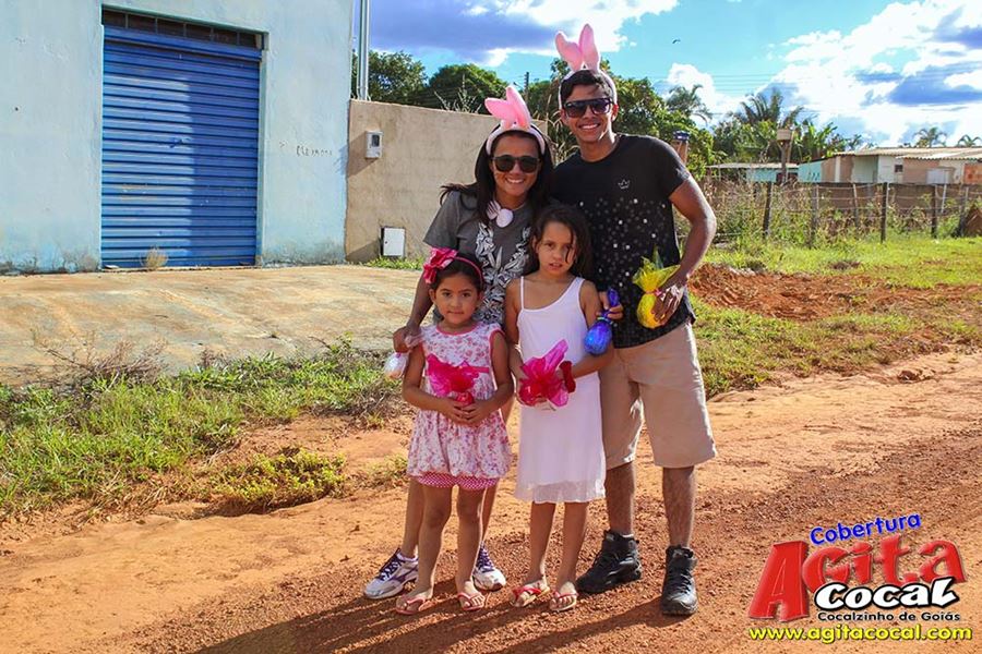 Crianas de Cocalzinho comemoram pscoa e ganham ovos - 2017