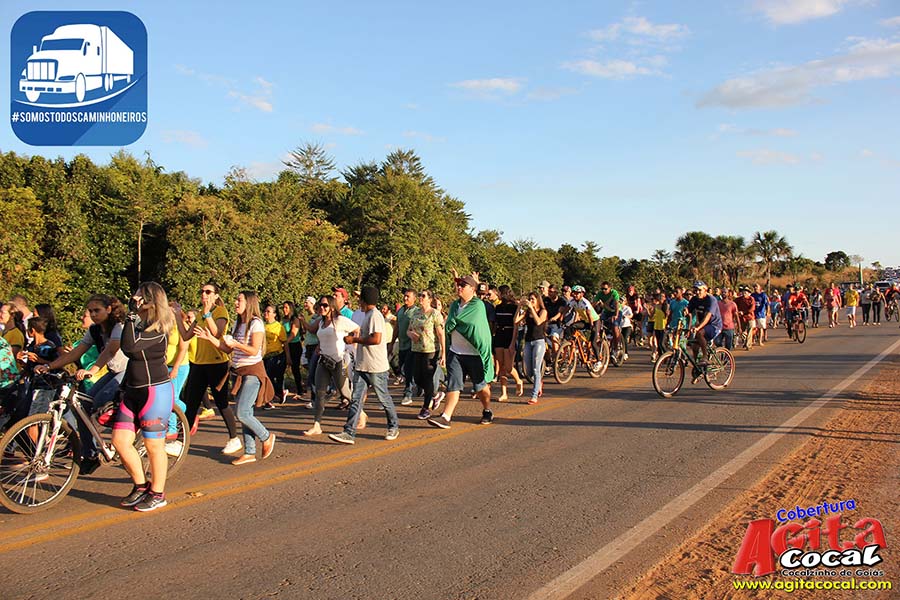 Passeata de Apoio aos Caminhoneiros de Cocalzinho