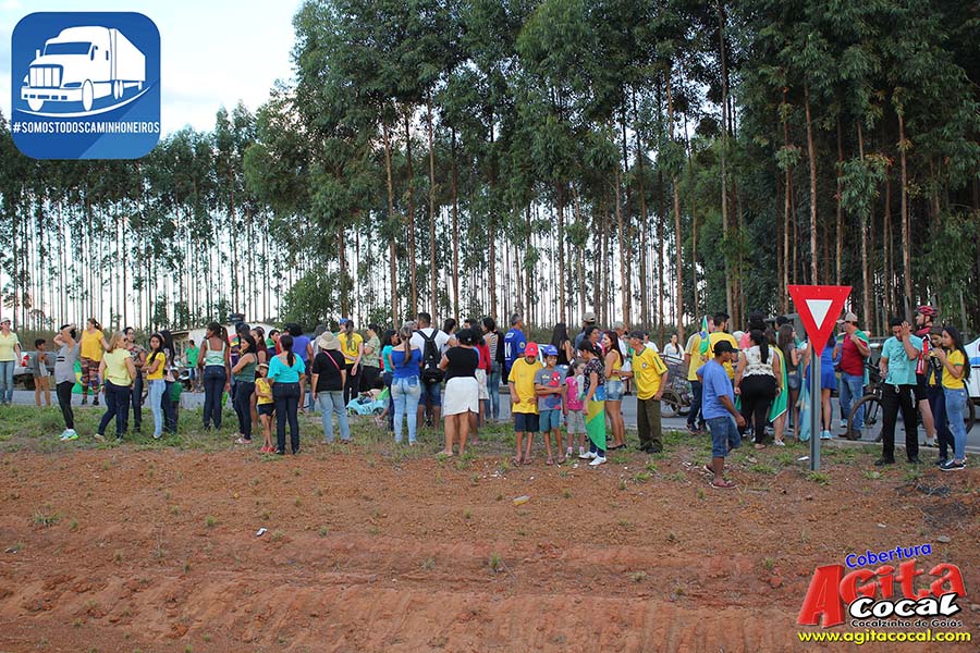 Passeata de Apoio aos Caminhoneiros de Cocalzinho