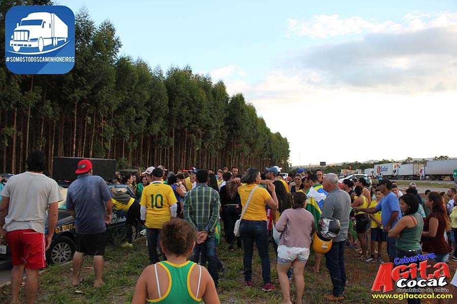 Passeata de Apoio aos Caminhoneiros de Cocalzinho