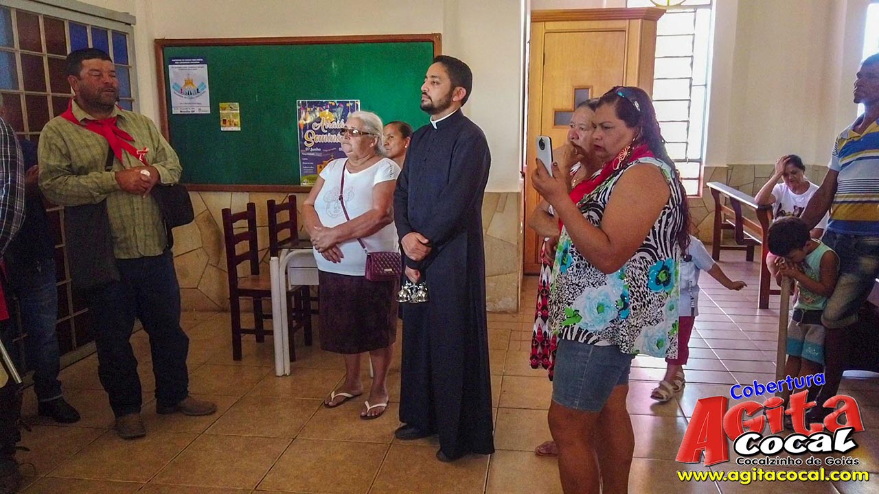 Entrega da Folia do Divino Esprito Santo em: 02/06/2019