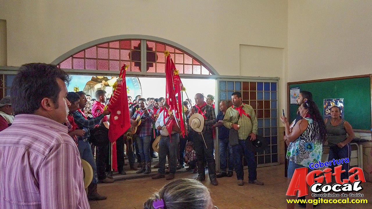 Entrega da Folia do Divino Esprito Santo em: 02/06/2019