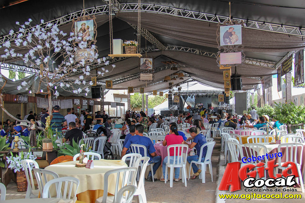 Almoo e Leilo de Animais - Festa de Santo Antnio (8 Dia)